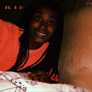 Meet your Posher, Hannah